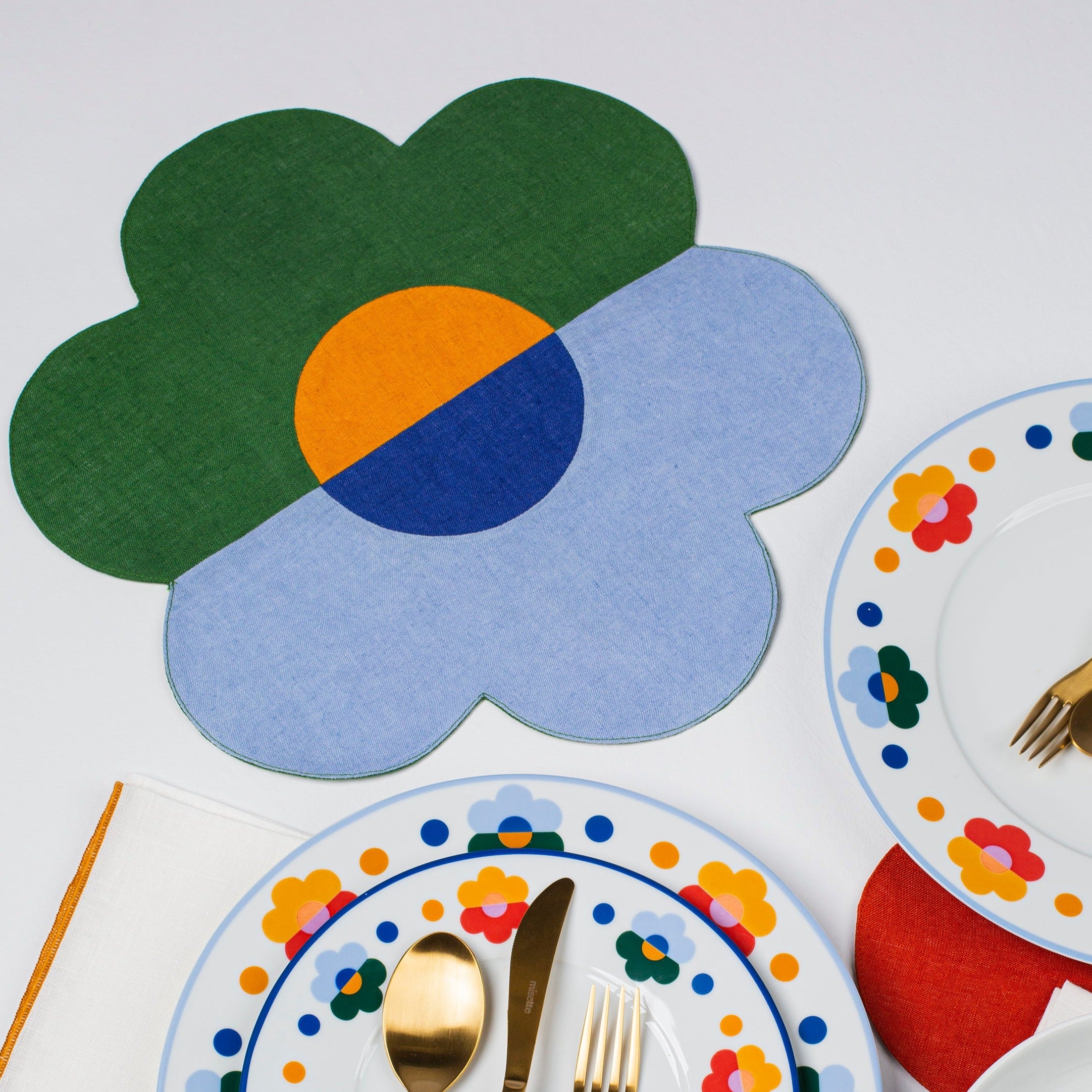 Misette-blue-greent-flower-linen-placemat-set